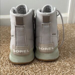 Sorel Light Gray High-Top Sneakers